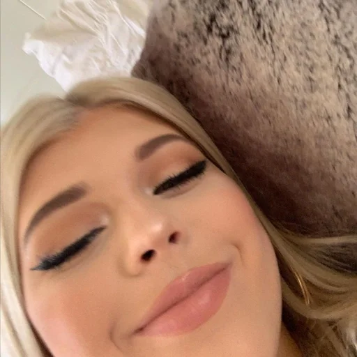 human face person eyelash