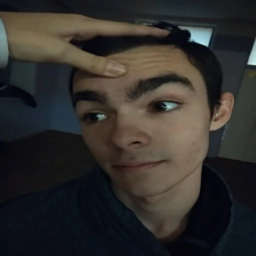 Человек селфи человеческое лицо