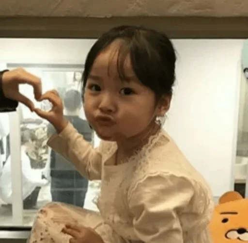 Человек человеческое лицо ребёнок