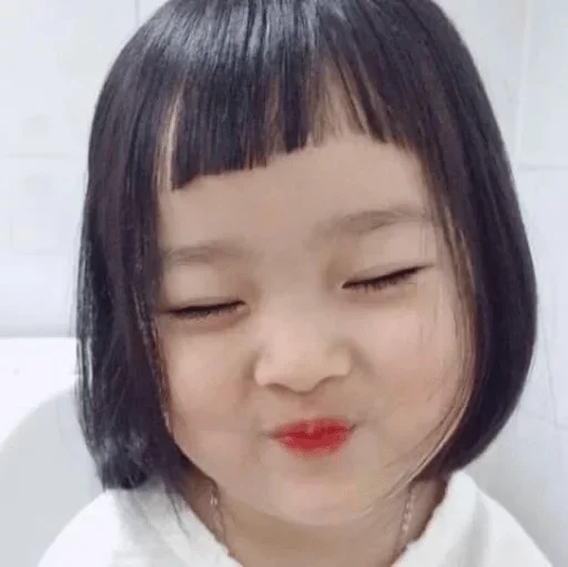 Человек губа чёлка