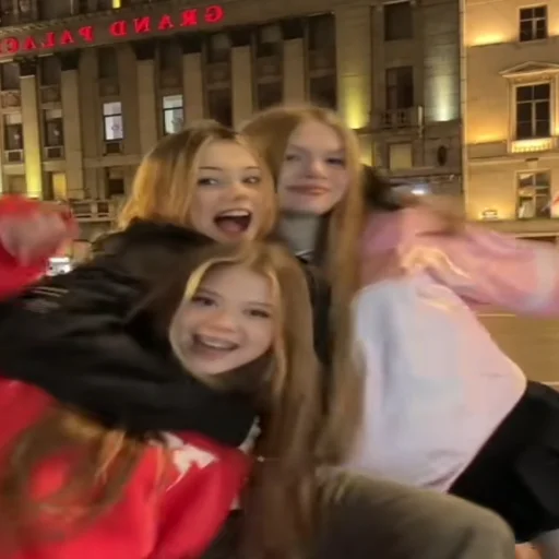 Стикер S1milar - 1