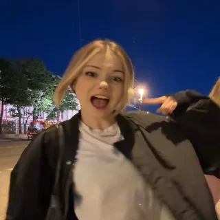 Стикер Хзшк2.0 - 1