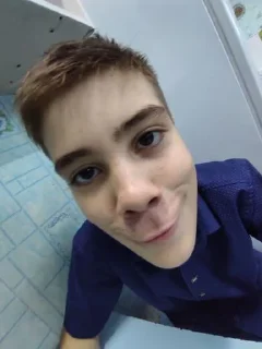 Стикер Обезьяник мбоу сош 15 @Stikerhi_bot - 4