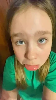 Sticker Варька и её друзья @Shrifty_textbot - 8