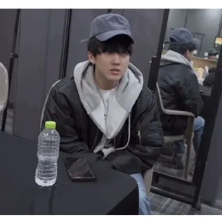 Стикер SLAY KISS AAA - 3