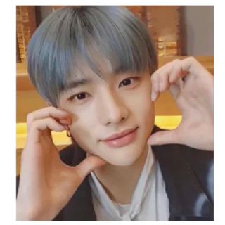 Стикер SLAY KISS AAA - 8