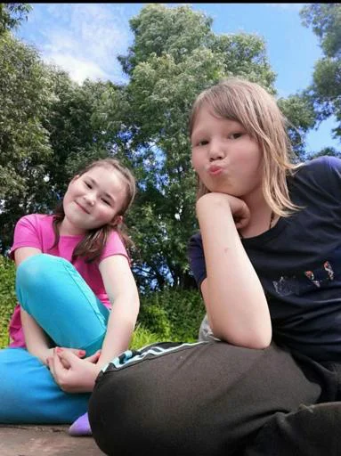 Sticker SRaG1Q9NRZ_by_Stikerhi_bot - 1