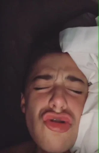 Стикер Noah_Vika_schmapp :: @fStikBot - 5