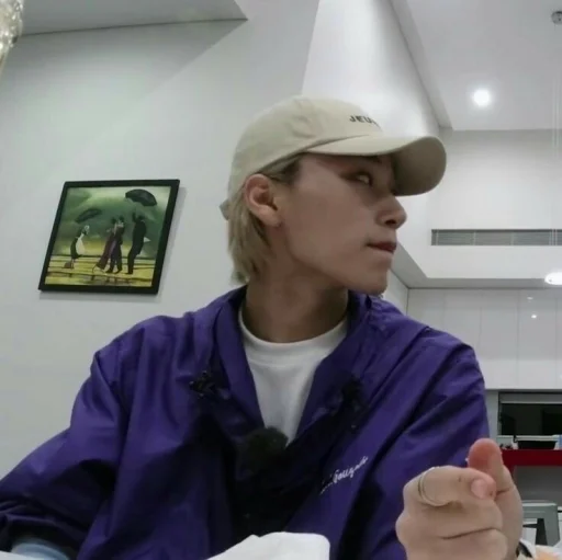 Человек одежда комнатный