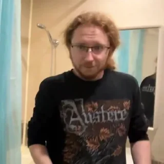 Стикер SARA - 7