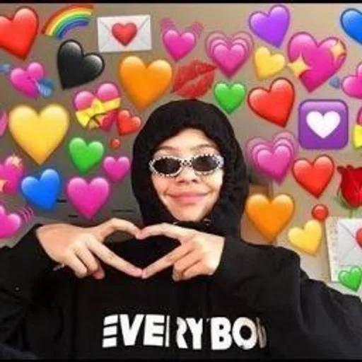 улыбаться человеческое лицо СМС