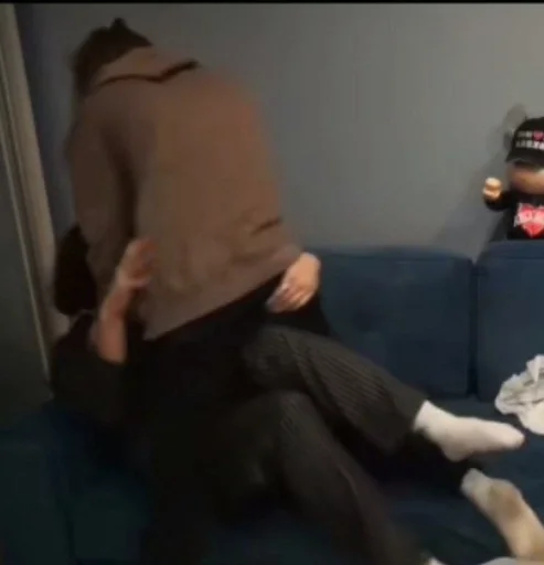 Человек комнатный стена