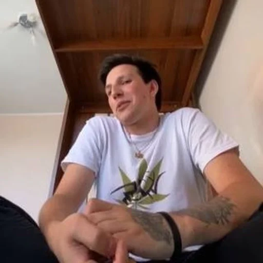 Человек одежда человеческое лицо