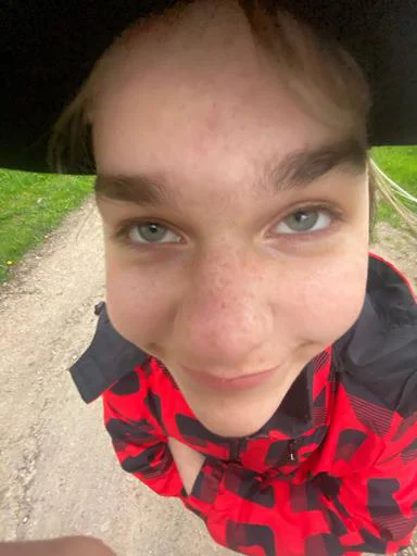 Sticker SdcKZHh24u_by_Sticersi_bot - 1