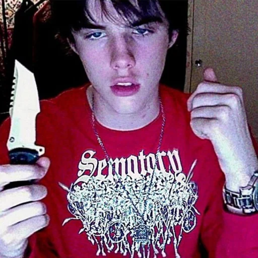 @SemataryTheGraveBoy - 