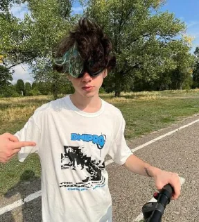 Sticker Мішган♡♡ @Stikerhi_bot - 0