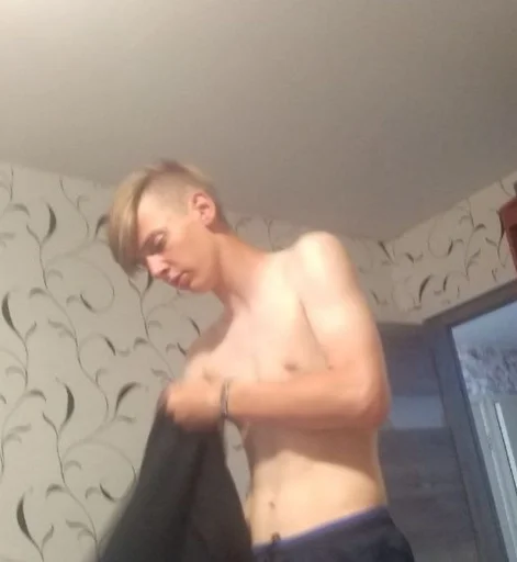 Человек стена грудь