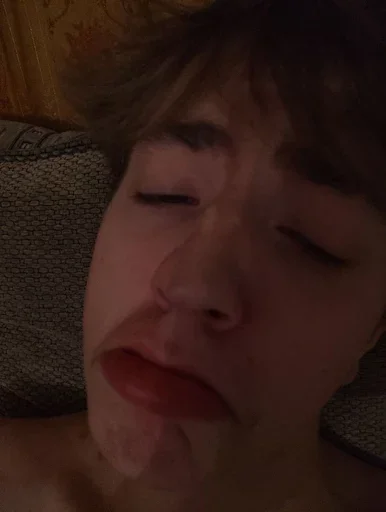 Стикер Кринж мужчина - 6