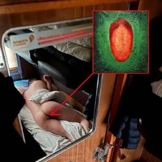 Sticker АНТИХАЙП - 11