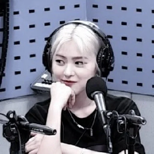 человеческое лицо микрофон Человек