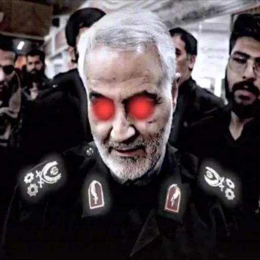 صور عيون حمراء 𝐁𝐘 : @SticZ_Bot - 