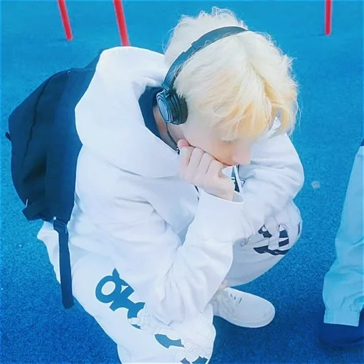 Стикер Hueningkai'one @stickerstxt :: @fStikBot - 3