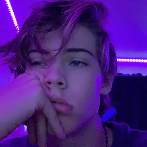 Sticker J ᴏ ɪ ɴ ; @StrGif  💜 - 7