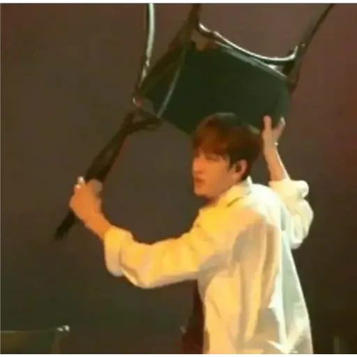 Человек одежда владение