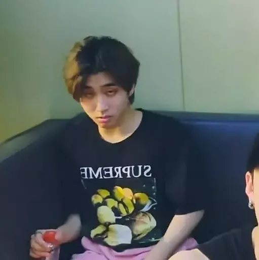 Стикер skz - 8