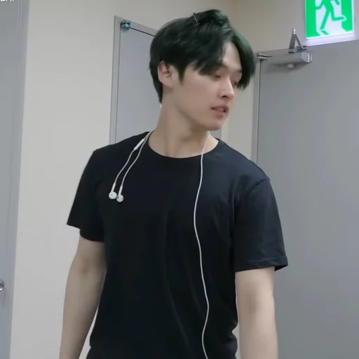 Человек одежда плечо