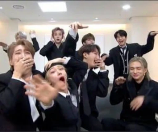 Стикер Strayworlddomination - 1