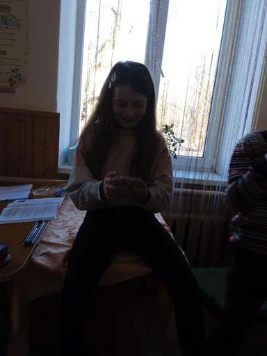 Sticker SwX65pU8GJ_by_Stikerhi_bot - 1