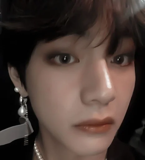 Sticker ``𝐓𝐀𝐄𝐇𝐘𝐔𝐍𝐆; @taevisss :: @fStikBot - 9