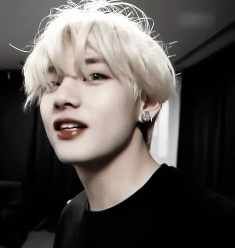 Sticker ``𝐓𝐀𝐄𝐇𝐘𝐔𝐍𝐆; @taevisss :: @fStikBot - 3