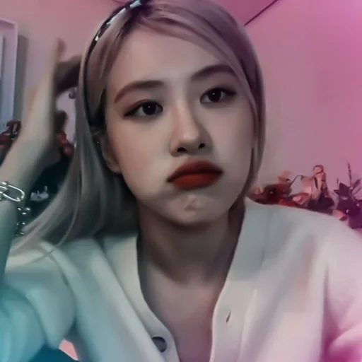 человеческое лицо Человек губная помада