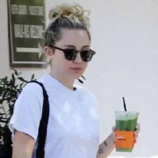 Стикер Miley's here - 9