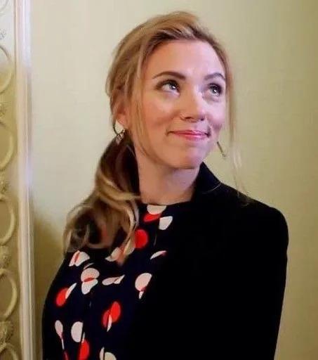 Стикер <любимка скарлетт> :: @fStikBot - 9