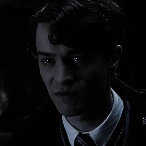 Tom Riddle{}Voldemort @mochiagolast - 