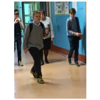 Sticker Треш полный 6в как я туда попала - 1