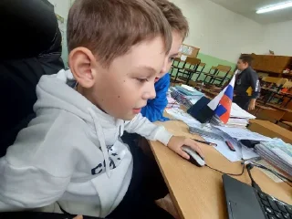 Sticker 4 б класс @TgEmodziBot - 5