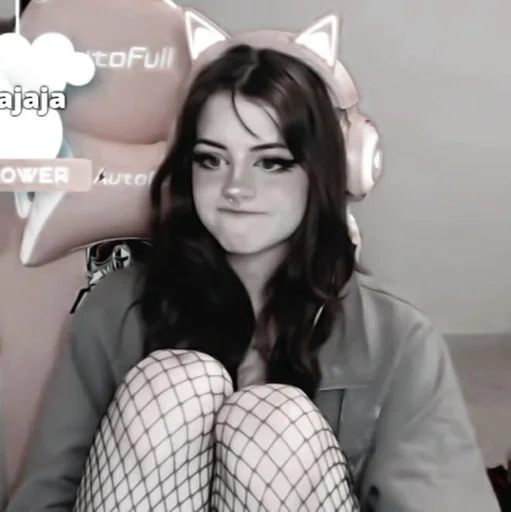 Стикер Hannah by @richkiiim :: @fStikBot - 6