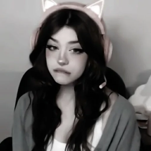 Стикер Hannah by @richkiiim :: @fStikBot - 1