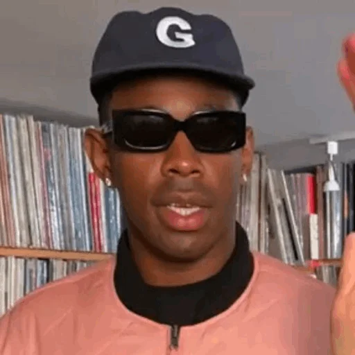 Человек человеческое лицо модный аксессуар