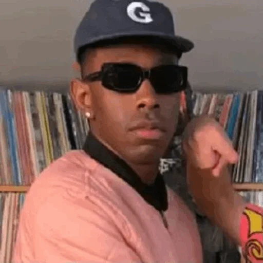 Человек человеческое лицо модный аксессуар