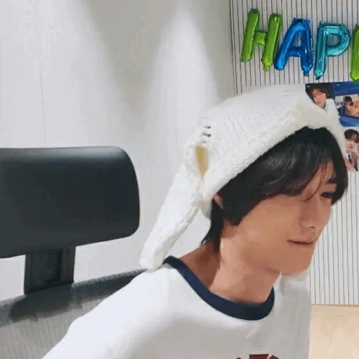 Стикер -?eomgyu : @VanteSticker - 9