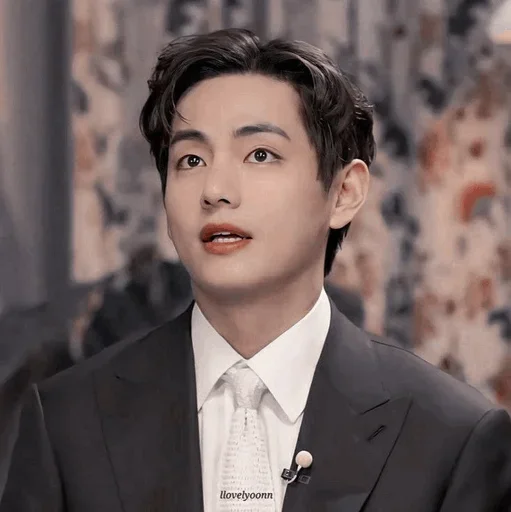 Человек человеческое лицо костюм