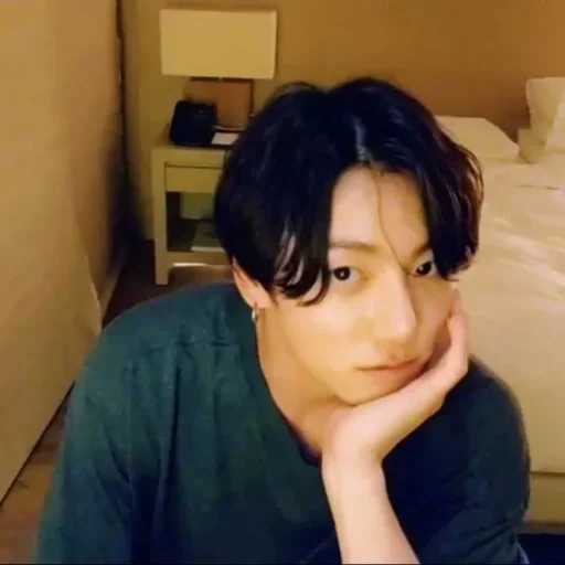 Стикер Чонгук by @fStikBot - 4