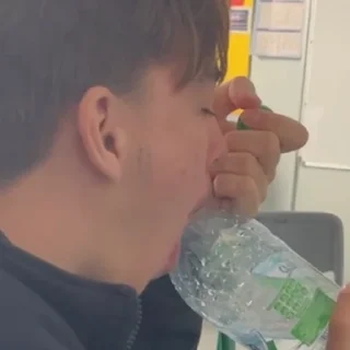 Sticker Верните Марго! - 10