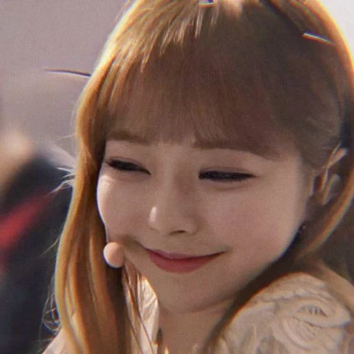 Стикер [🌻]]- Vivi @fancamstanf :: @fStikBot - 9