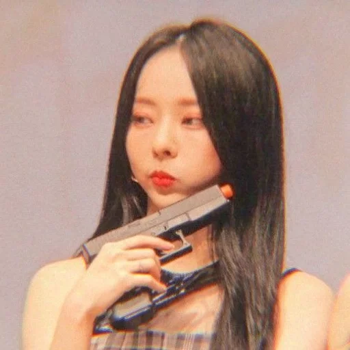 Стикер [🌻]]- Vivi @fancamstanf :: @fStikBot - 2